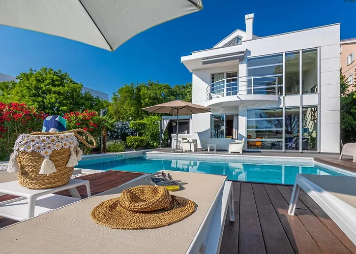 Villa Cd