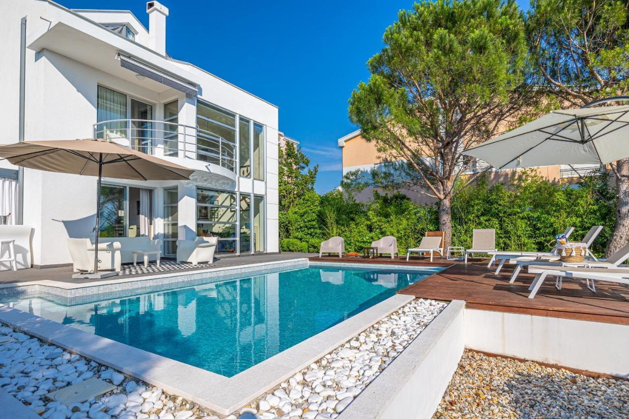 Villa Cd